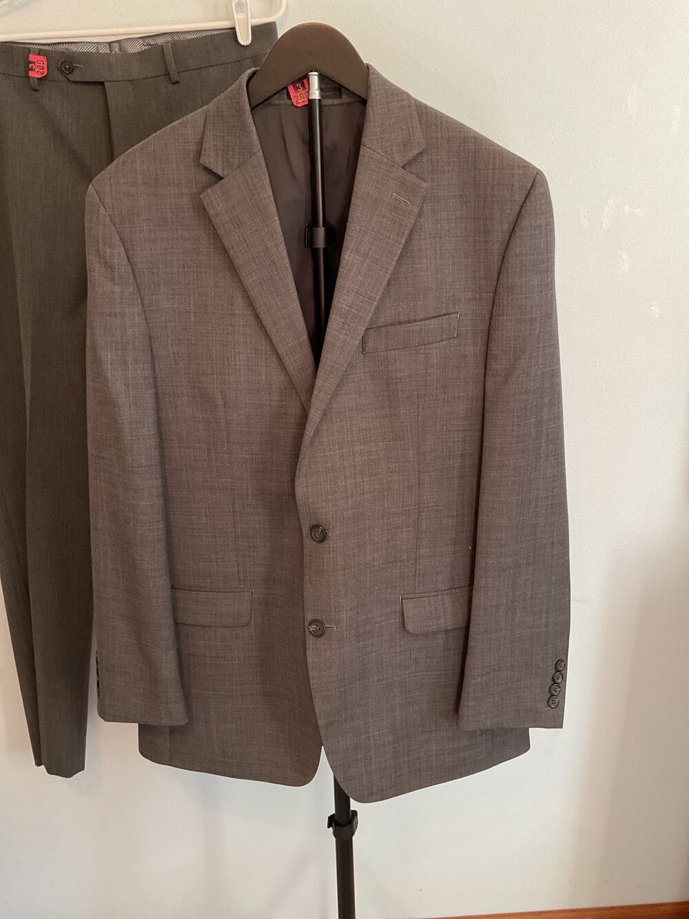Chaps Men's Gray Two Piece Suit 42L Jacket 34x32 Pants Wool Blend Dry Cleaned